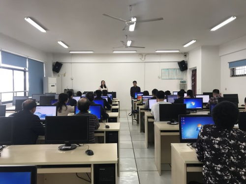 開拓創新，積極進取 以項目與文獻研究驅動研究生教育內涵式發展